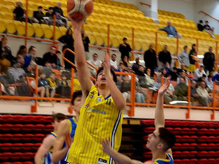 גמר גביע שני ברציפות למכבי ת"א