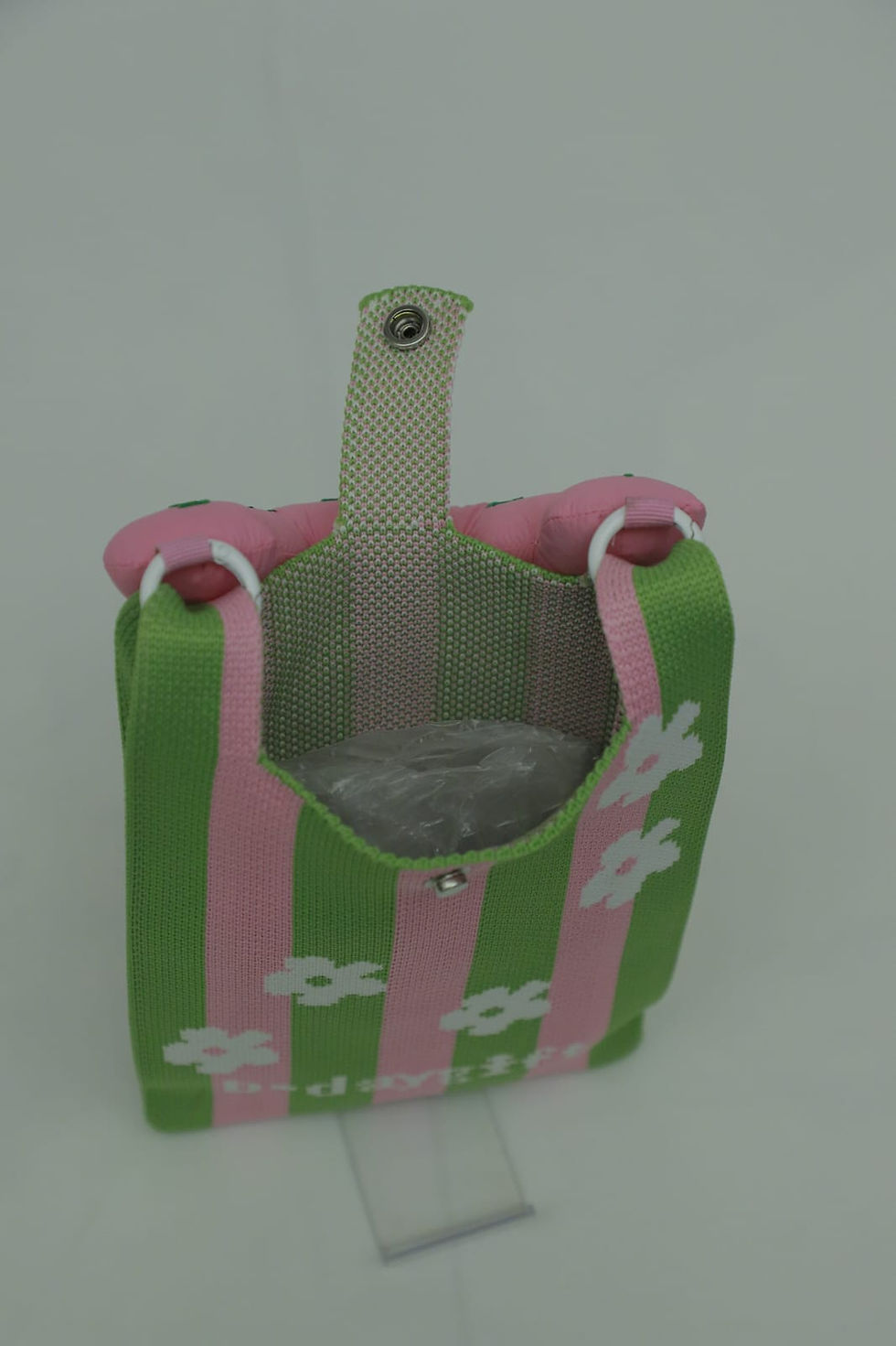 Thumbnail: Daisy Pop Knit Mobile Sling Bag