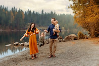 natural family photography session in Spokane WA during golden hour