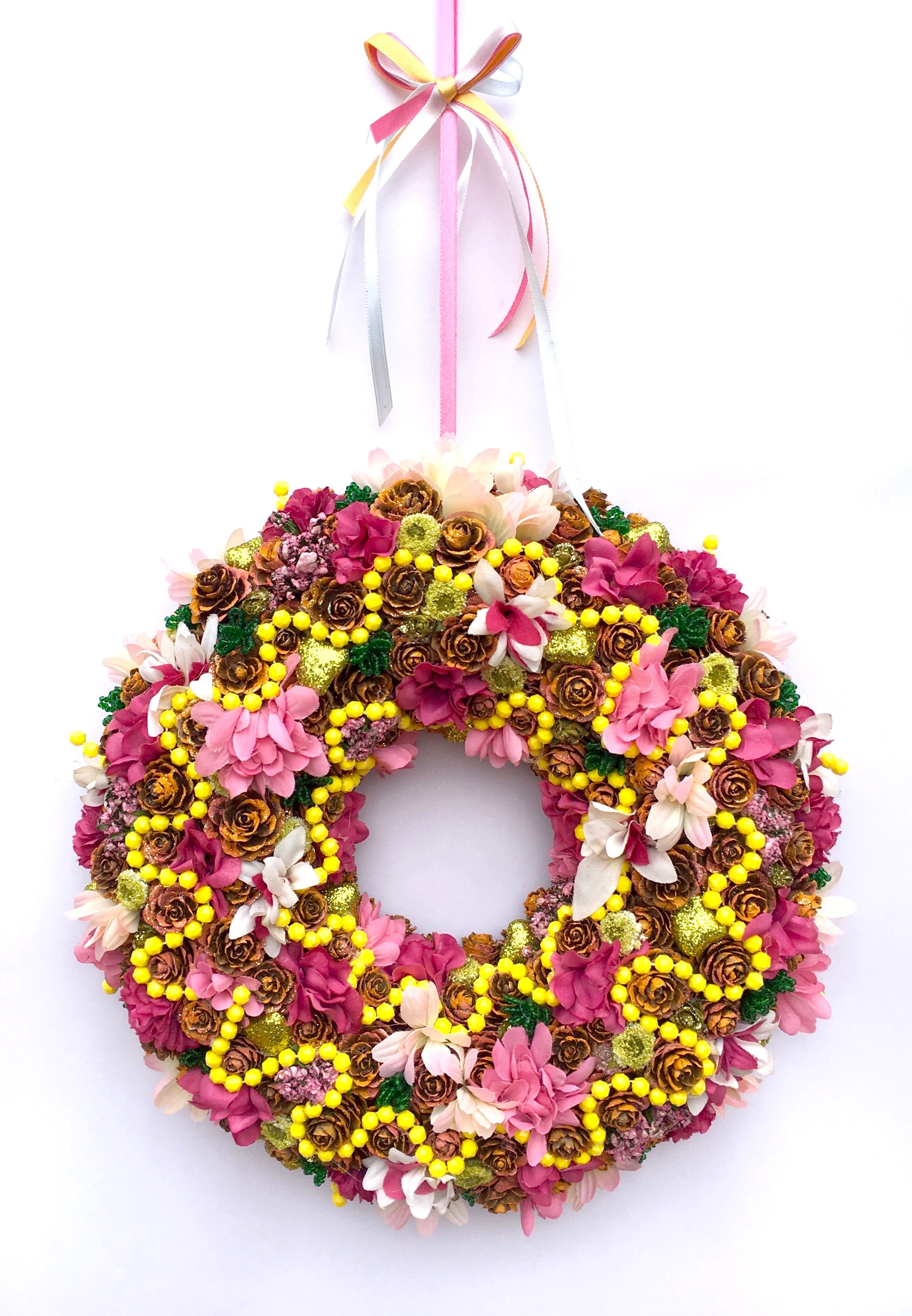 Couronne florale Amour. Décoration mural fête mariage