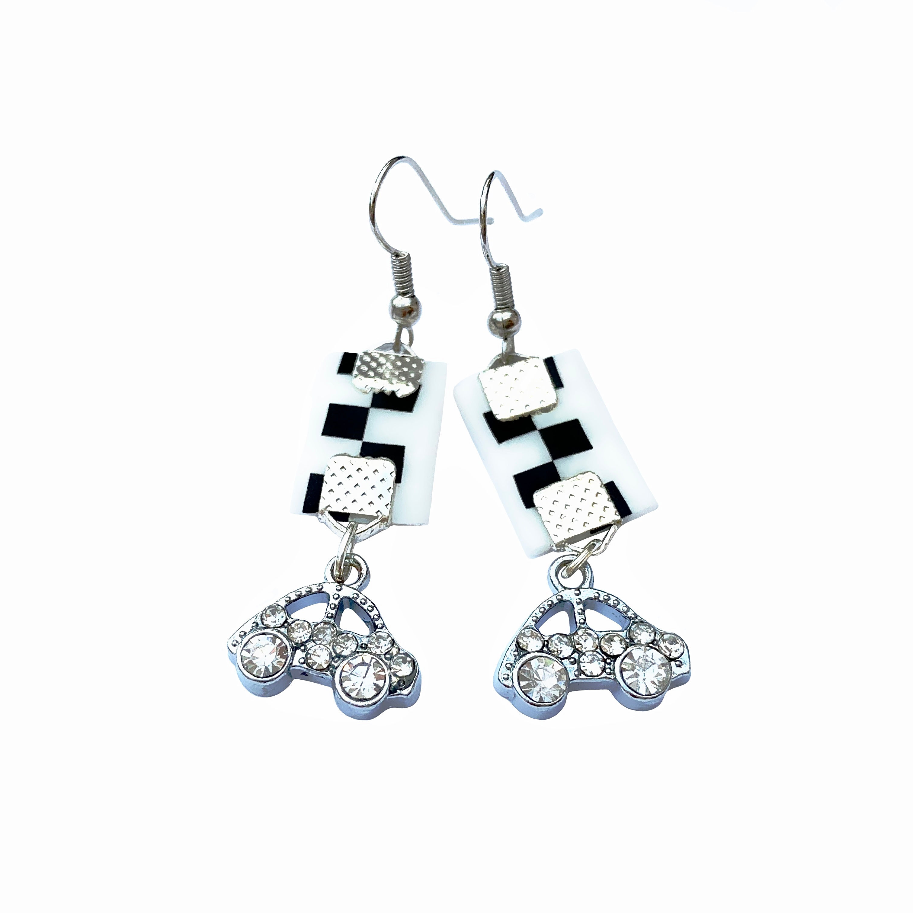 Boucles d'oreilles fantaisies VOITURE. PNEU MONTAGE. RALLYE AUTOMOBILE. RALLY. TAXI. OUTIL. COMPÉTITION. Réparation