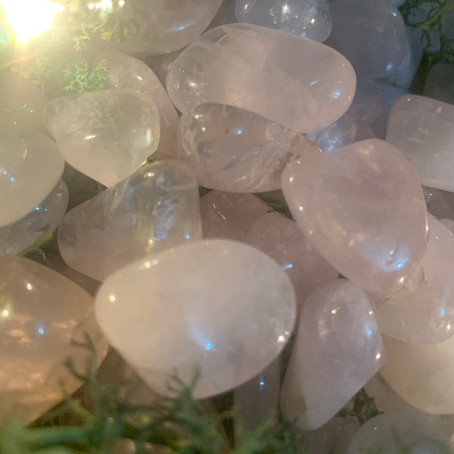 My 4 Favorite Crystals For the Heart Space