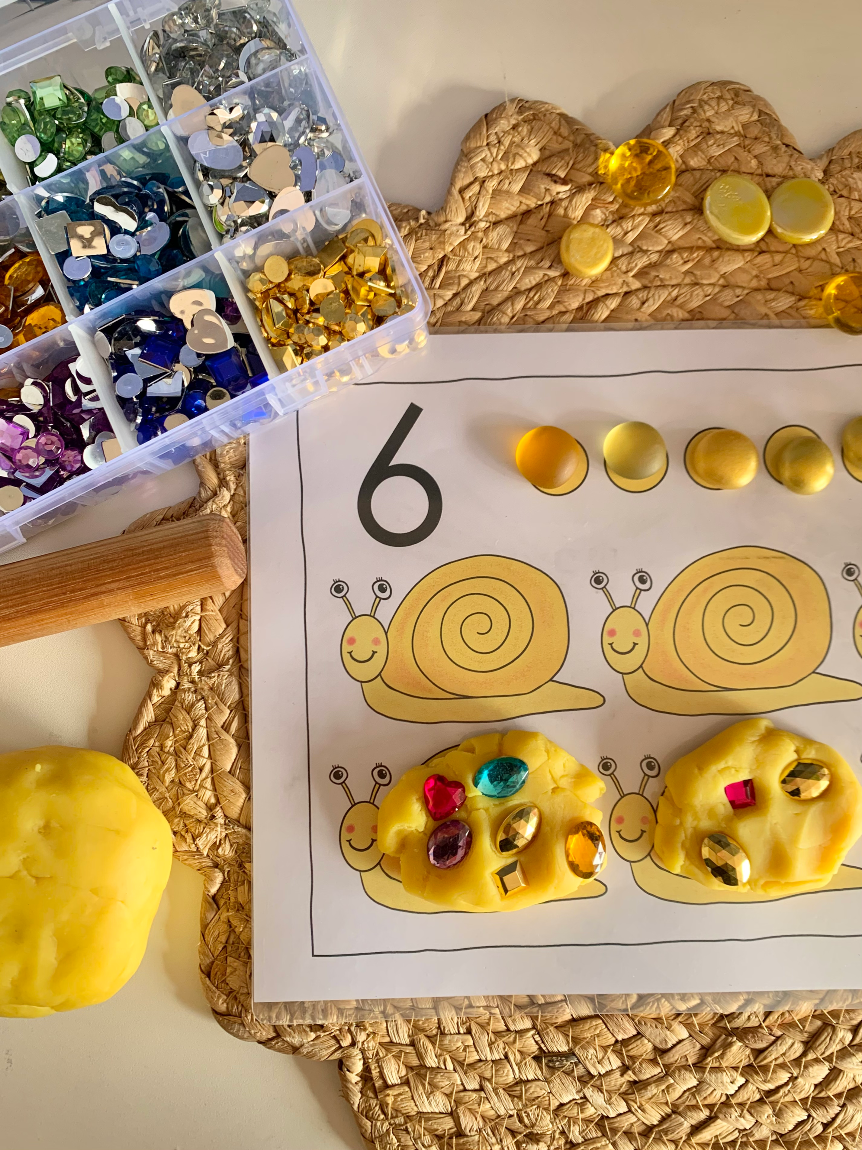 snail themed playdough mats printable for kids numbers 1-10 and counting activity cards