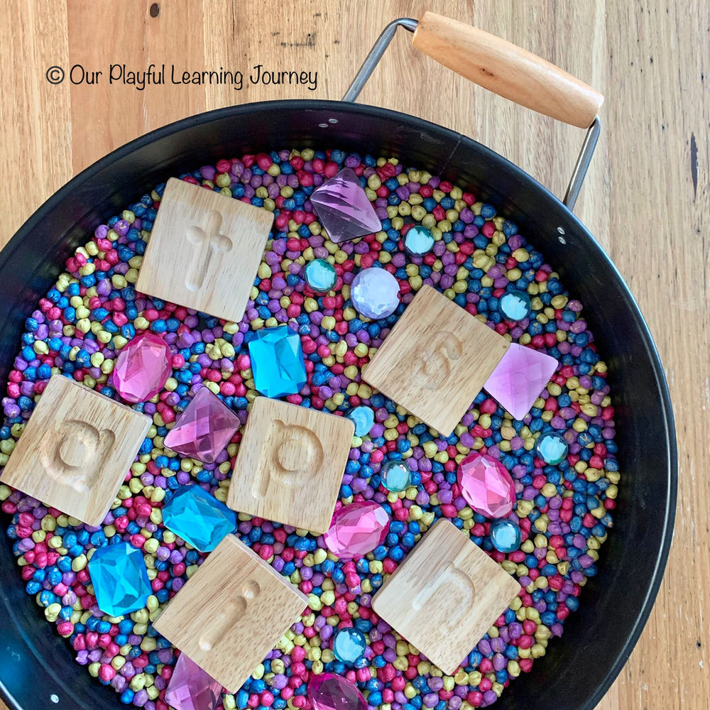8 Ideas for Sensory Play Trays
