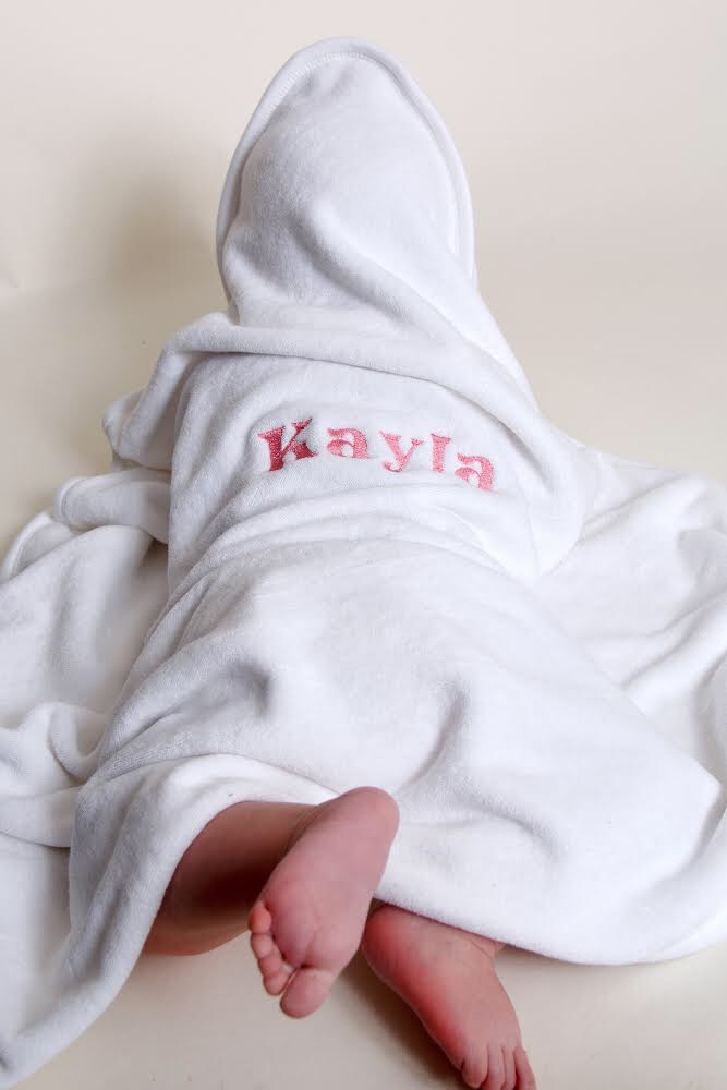 Миниатюра: Personalised Embroidered Baby Hooded Towel, Robe Initials Name, DOB Newborn Gift