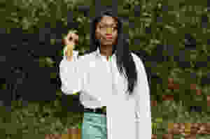 Fashion blogger | Mom Jeans Style