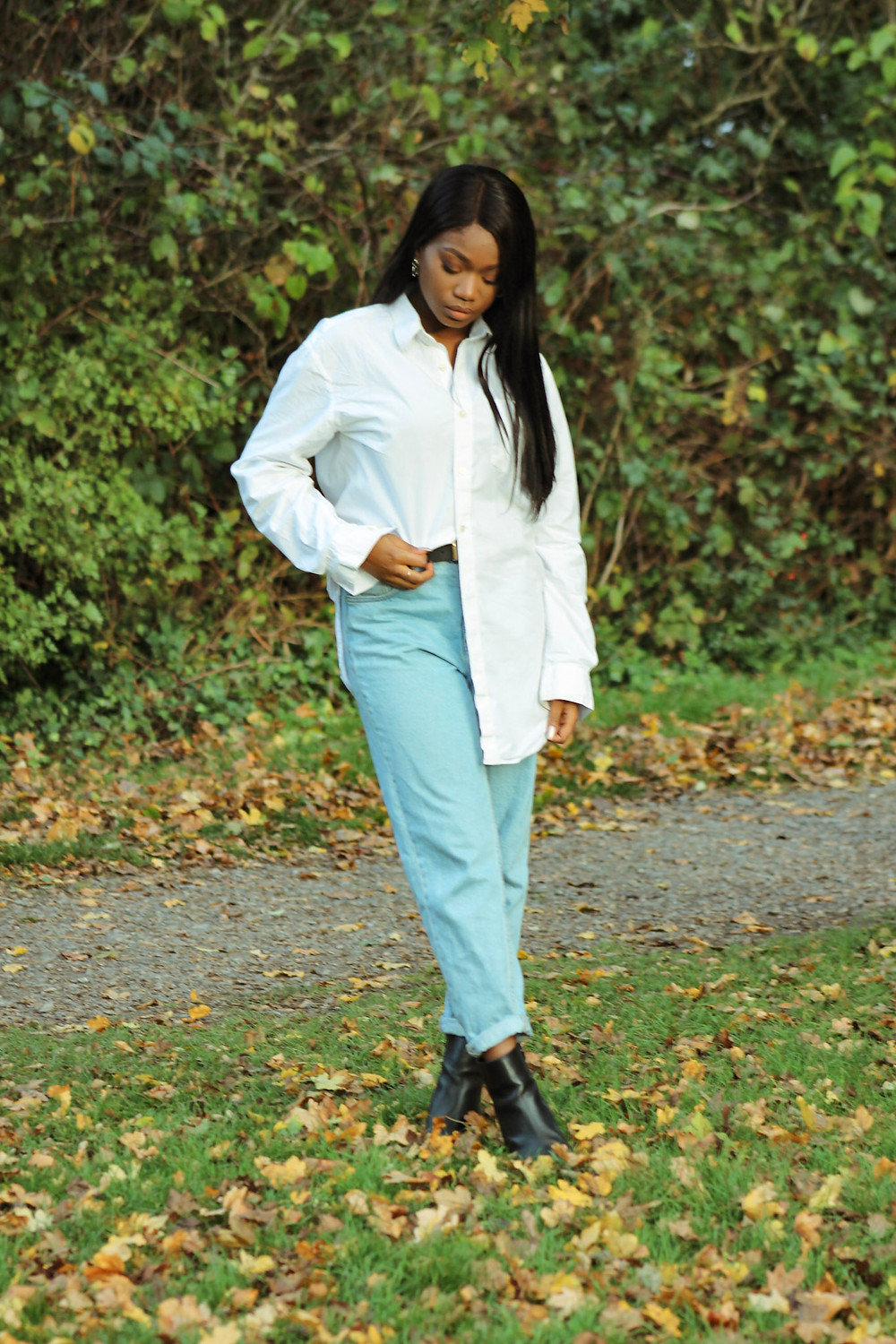 Fashion blogger | Mom Jeans Style