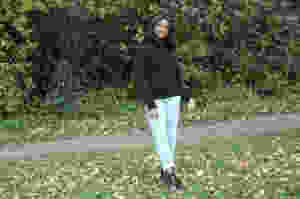 Fashion blogger | Mom Jeans Style