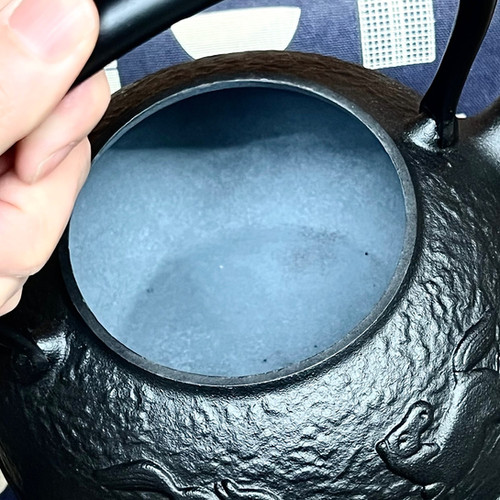 新品、供箱等付属品、鉄瓶台付　南部名工岩鋳造 １４型双馬肌あっきー猫様　売約済み 新品、供箱等付属品、鉄瓶台付 南部名工岩鋳造 14型双