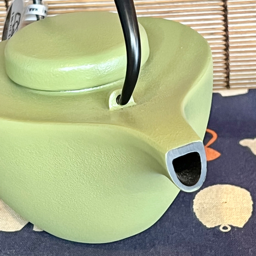 南部鉄器 岩鋳 急須 曳舟 0.7L | 内藤金物店 | 静岡県富士市吉原