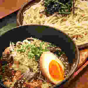 本手打鯛屋のスタミナつけ麺