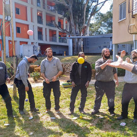 צוות עובדים בפעילות גיבוש