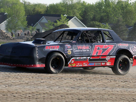 Blascyk, Satter, Beto, Kostreba and Jason Thoennes Find Viking Victory Lane