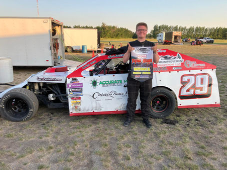 Vargason enjoying breakout year in Wissota Midwest Modified