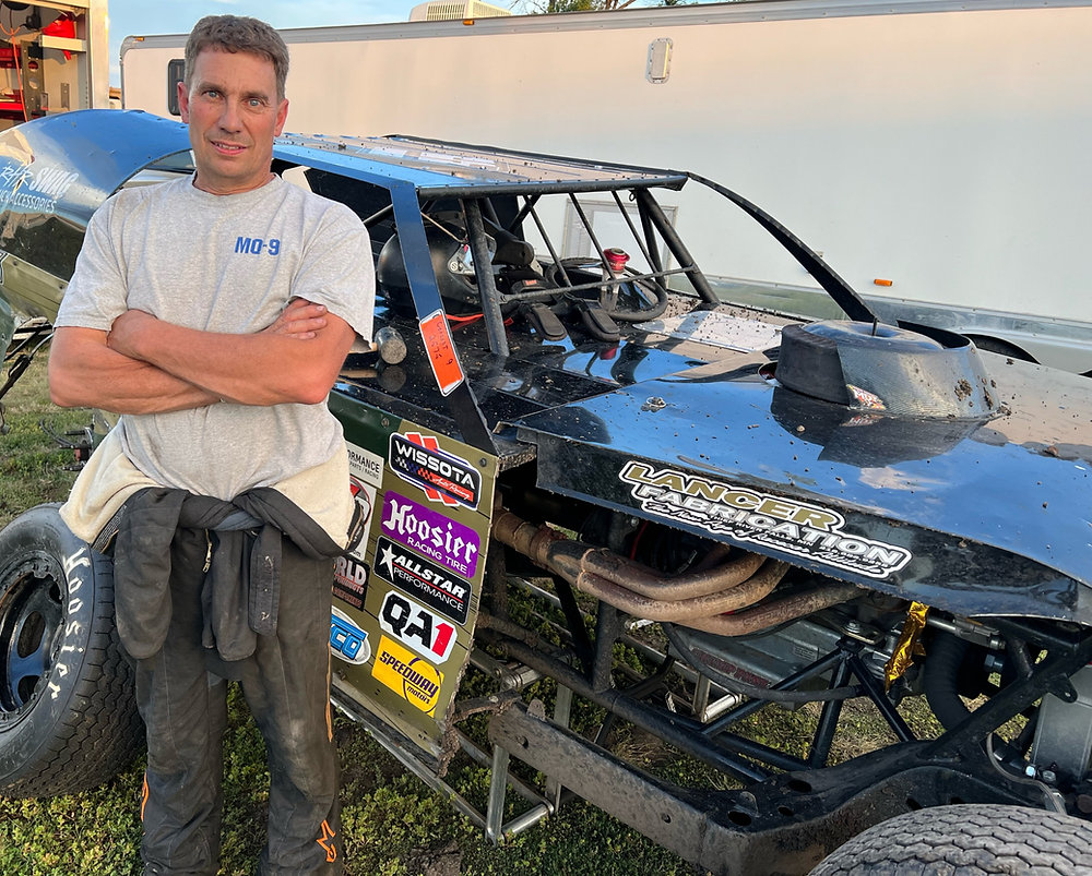 Edmonds Gets Later Start on Racing Career, but Enjoying It