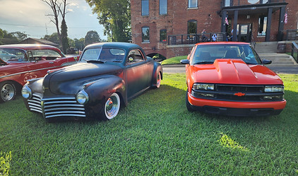 Stray Cats Car Show iat Weldon Mills Distillery
