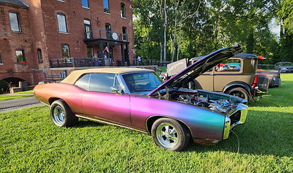 Stray Cats Car Show