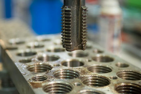 Oleo-de-Corte-para-Usinagem-Rosqueamento