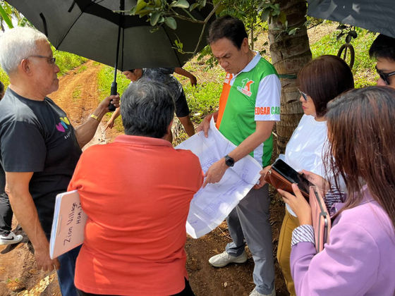 Cabanlas conducts ocular inspection for subd development in Barangay Balubal