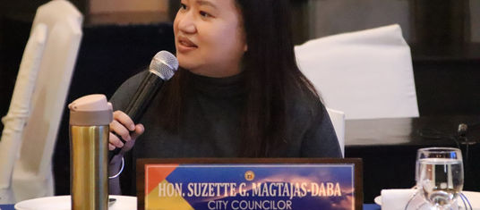 Sugyot pagsukip sa sign language sa curriculum tukion sa Komite sa Edukasyon, Social Services