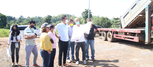 Cabanlas inspects subd projects in Balubal, Camaman-an, Lumbia