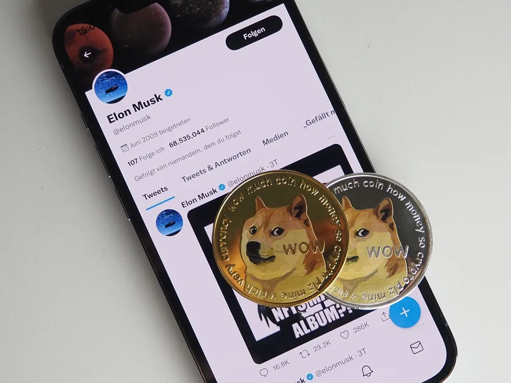 Twitter halts crypto wallet project, driving DOGE down over 10%