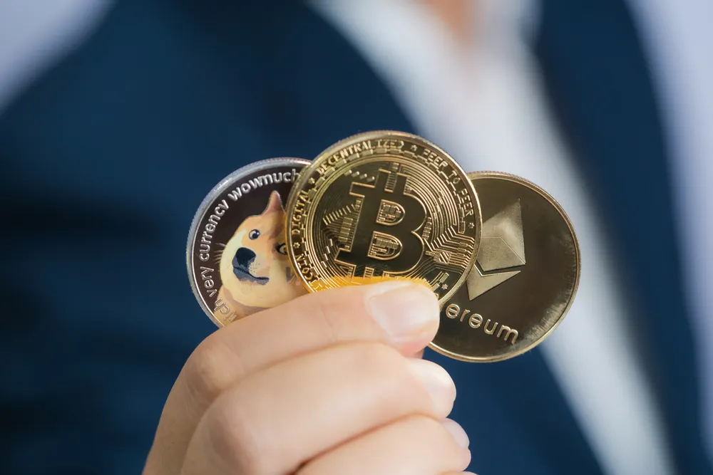 Dogecoin Surges, Bitcoin And Ethereum Prepare To Soar: A Look At The Cryptos Into The Weekend