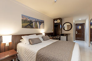 BOGARI-QUARTO1.jpg