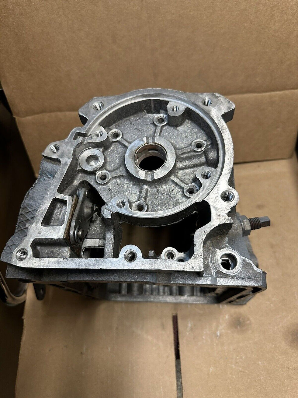 Thumbnail: C4 FORD TRANS CASE CAST D5OP-7006-AA PAN FILL NO VENT PUSH IN MODULATOR 9 BOLTS