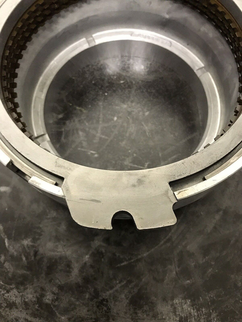 Thumbnail: GM 4L80E Transmission 4th Clutch Housing 8661271 Loaded 2 Lugs Plate