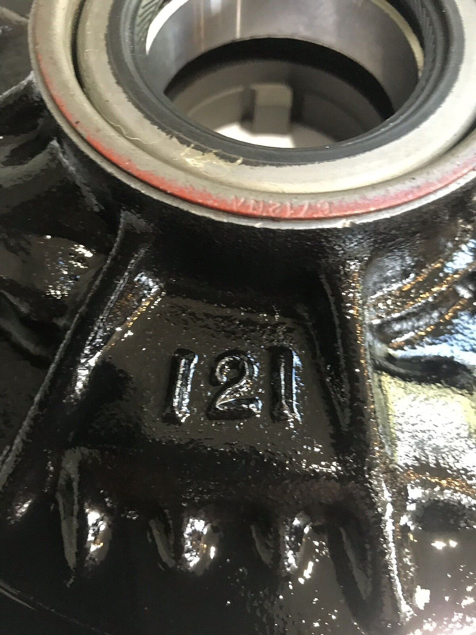 Thumbnail: TH400 Turbo Trans 8 Bolt Cast # 121 & 068 Body & Gears ONLY ,Window Cut For Lube