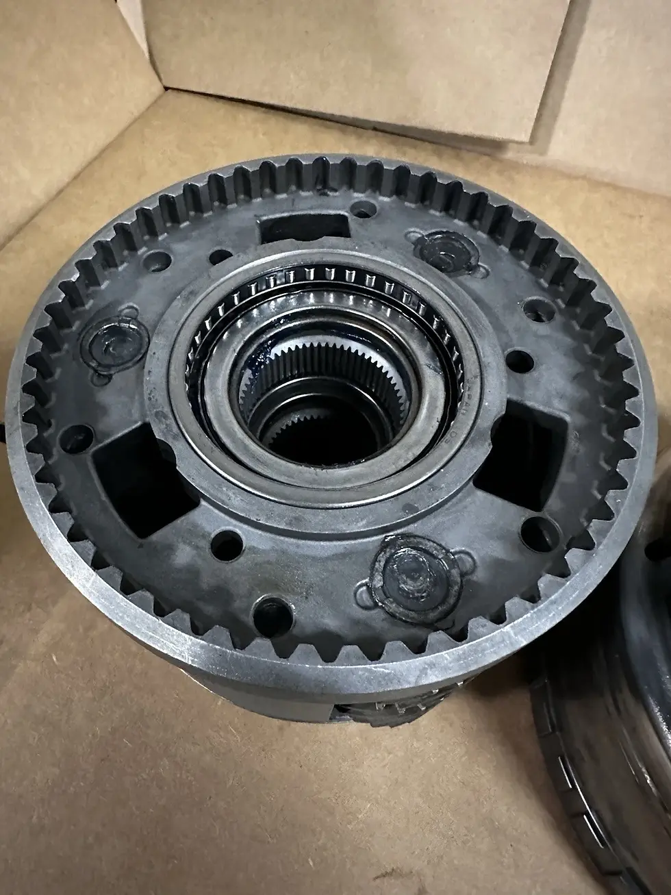 Thumbnail: 6L90E REAR/OUTPUT PLANET ASSY 2007-UP & 6L90E OUTPUT SHAFT 11-1/2” 2012-UP REMAN