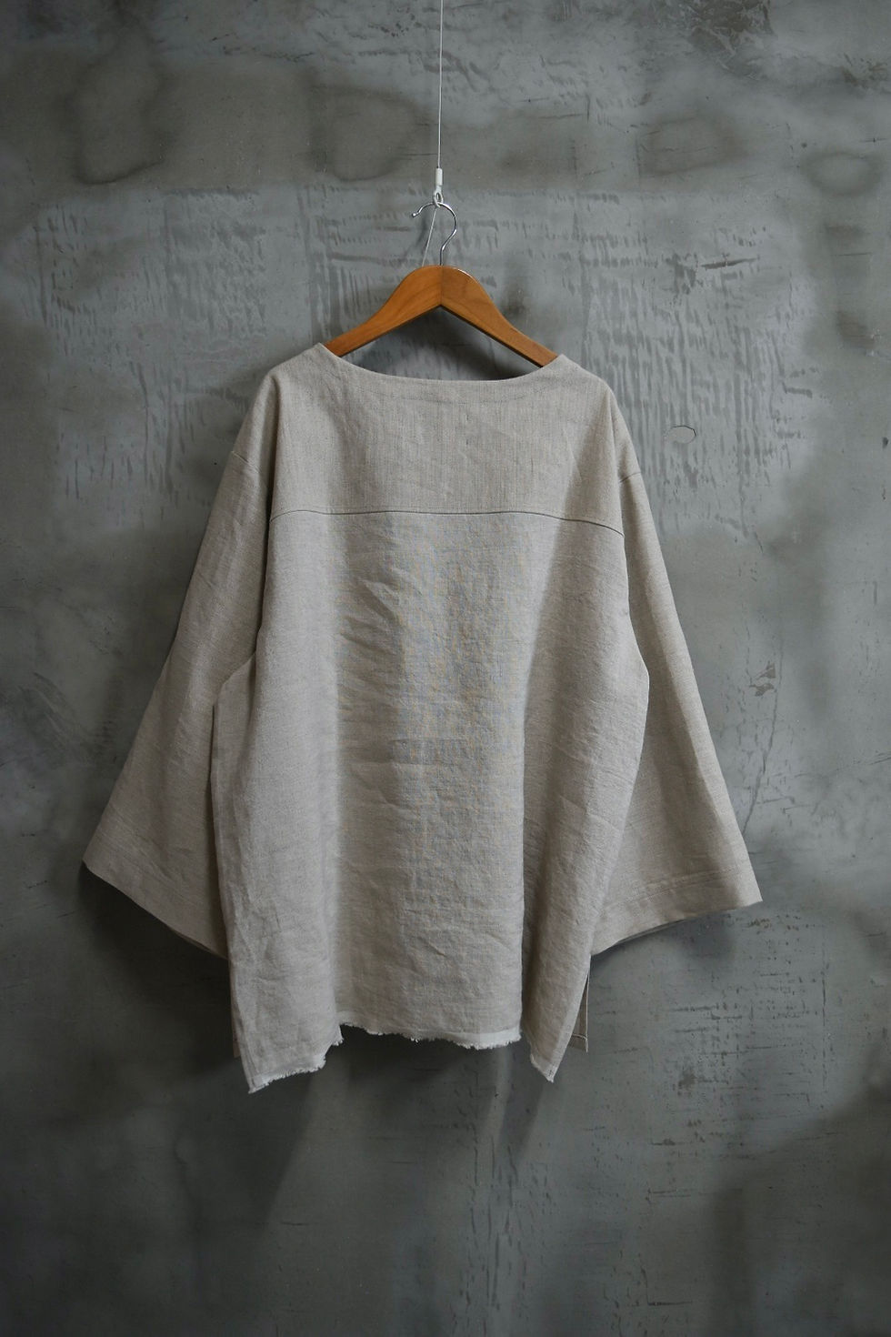 サムネイル： linen L/S HUHAKU  T−SH col:beige