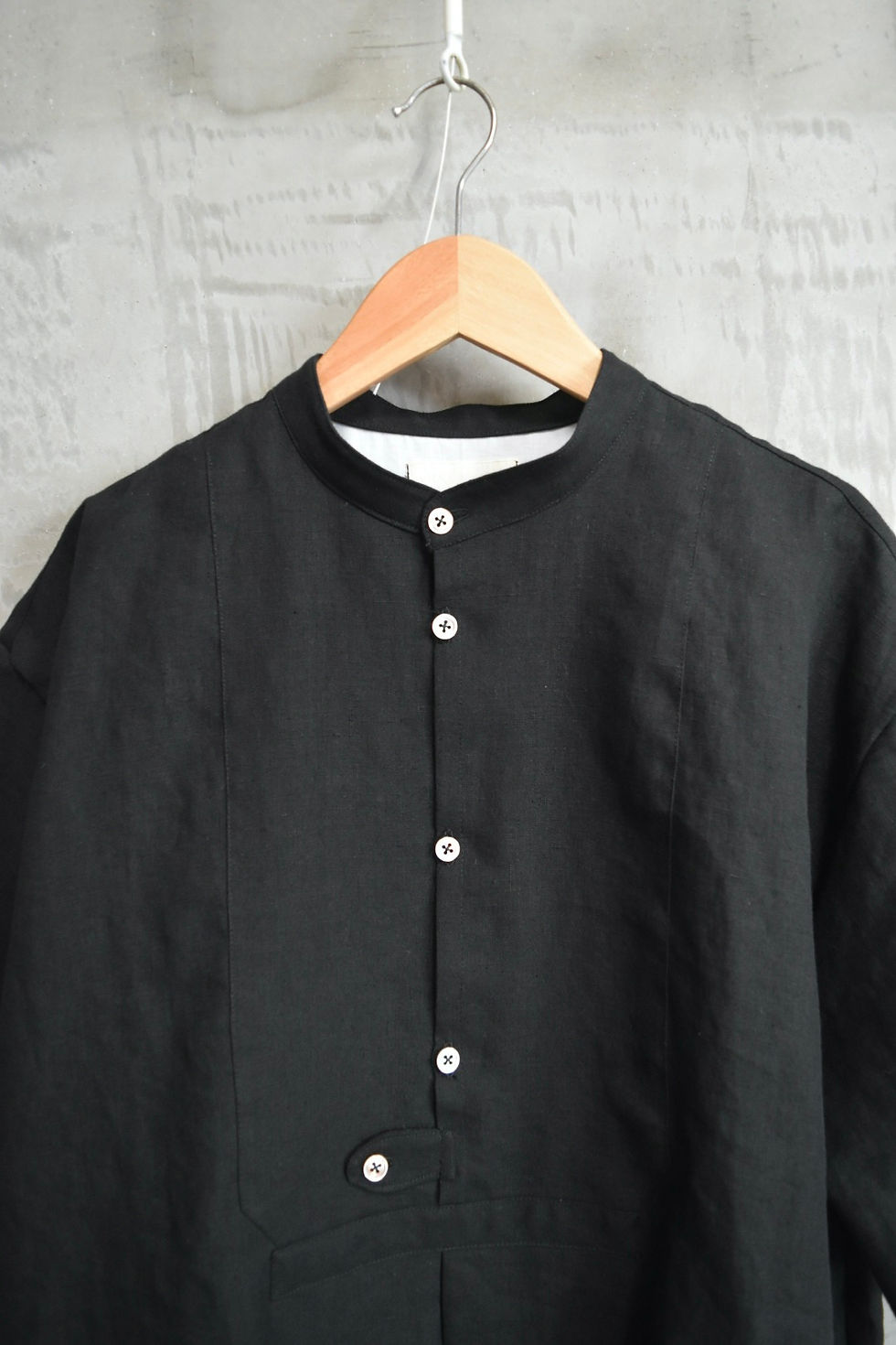 サムネイル： linen S/S pleats SH col:Black