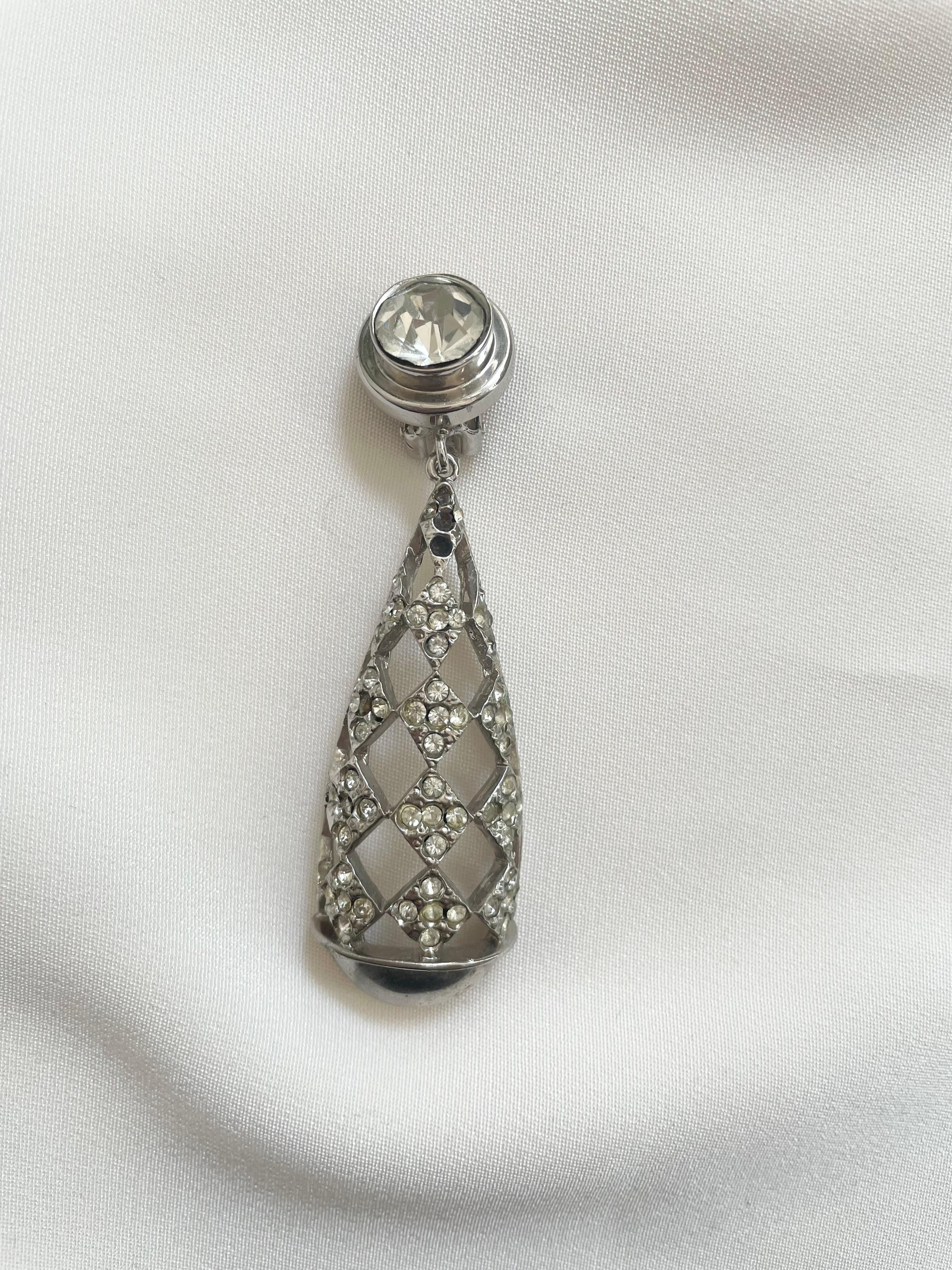 Ugo Correani rhinestones drop earring