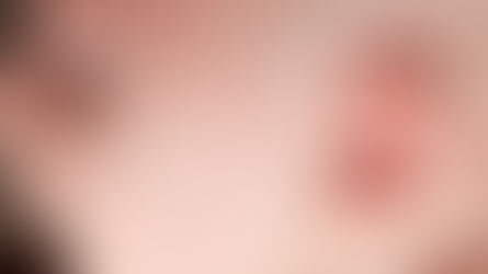 Come pulire le orecchie del neonato e togliere il tappo di cerume dall'orecchio dei bambini