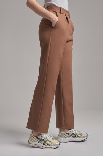 ABEL TROUSERS | CAMEL | MONCEAU STUDIO