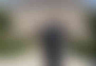 #10. 04-10-2024. Very poor uniform etiquette, buttoned jacket is too tight? - No uniform name badge?