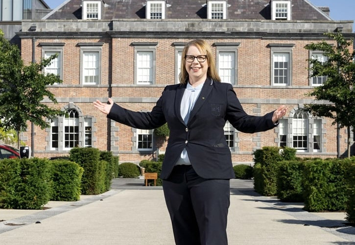 #10. 04-10-2024. Very poor uniform etiquette, buttoned jacket is too tight? - No uniform name badge?