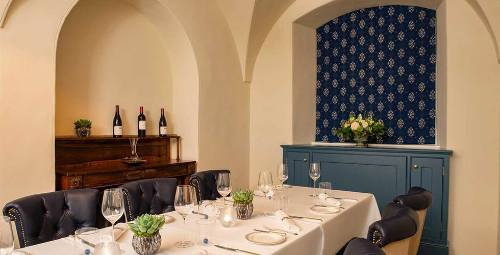 #3. 04-10-2024. The presentation of the linen tablecloths is correct, ironed with no creasing. Table place settings are shown on top of the tablecloths folded-edges ?