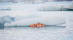 Berinteraksi dengan Air