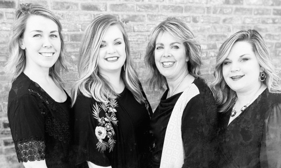 tangleshairsalon blondes 13 North 6th Street, Keokuk, IA, USA