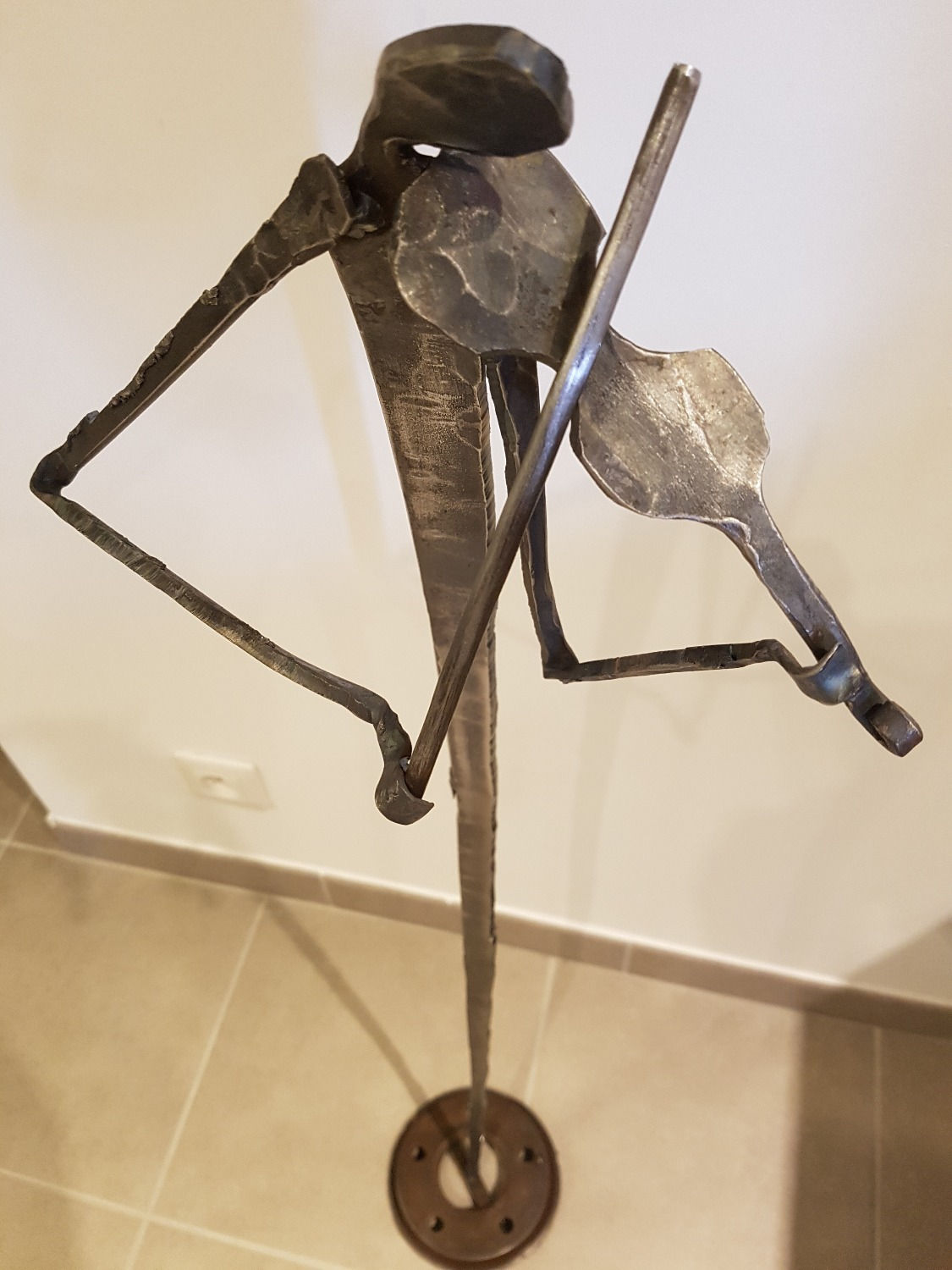 violoniste en fer forgé