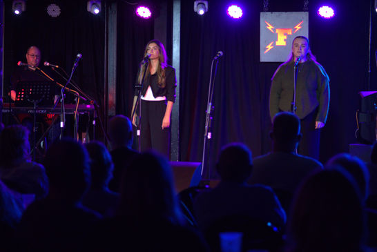 Our wonderful cast of 'In Focus' @ The Factory Live, Worthing in September 2025