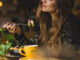 Dieta e perdita di peso: perché i percorsi tradizionali spesso falliscono (e come il neuro-coaching può aiutarti davvero)