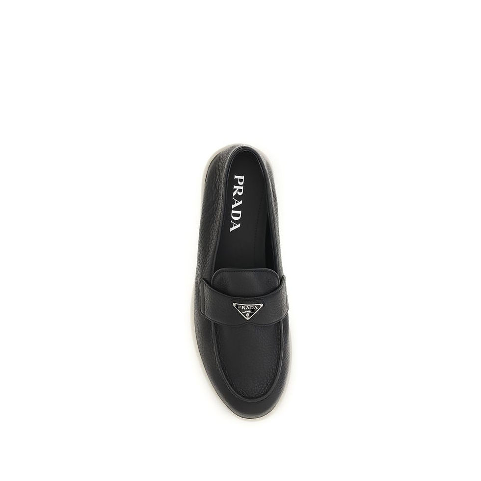 Thumbnail: Prada Black Calf Leather Bos Taurus Slip-On Loafers