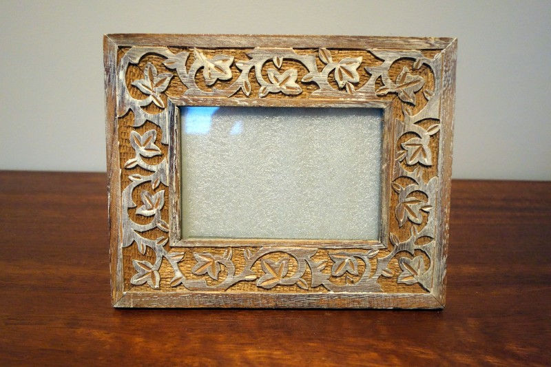 Thumbnail: Wood Scroll Frame