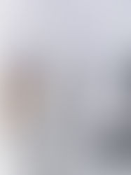 在過去，保養往往是「哪裡出問題就補哪裡」，但隨著醫學與皮膚科學的進展，越來越多人開始重視「預防型保養」也就是在肌膚出現問題前，就建立一套長效且穩定的健康計畫。