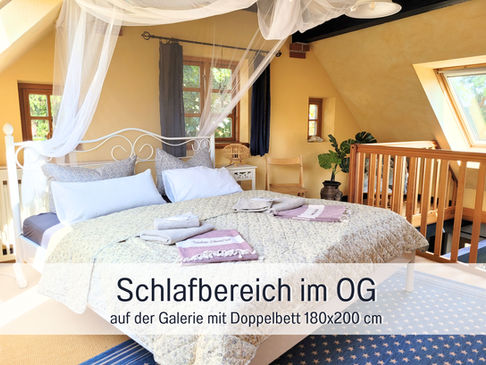 Schlafbereich im OG auf der Galerie mit Doppelbett 180x200 cm Ferienhaus Lebus