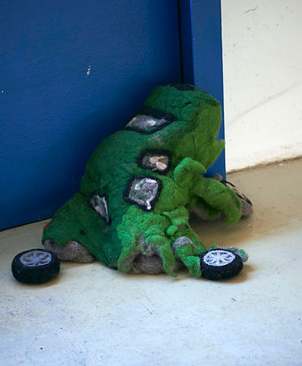Franca Franz - Installation Soft Crash - Ausstellungsansicht K wie Kunst - KFZ Radolfzell